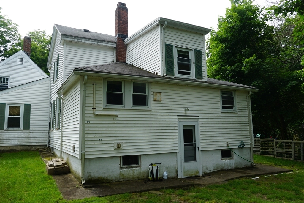 Property Photo: 20 Bolton Place 1 MA 02324