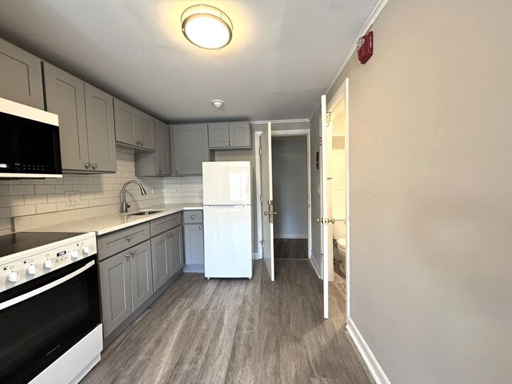 31 Western Ave 10  Gloucester MA 01930 photo
