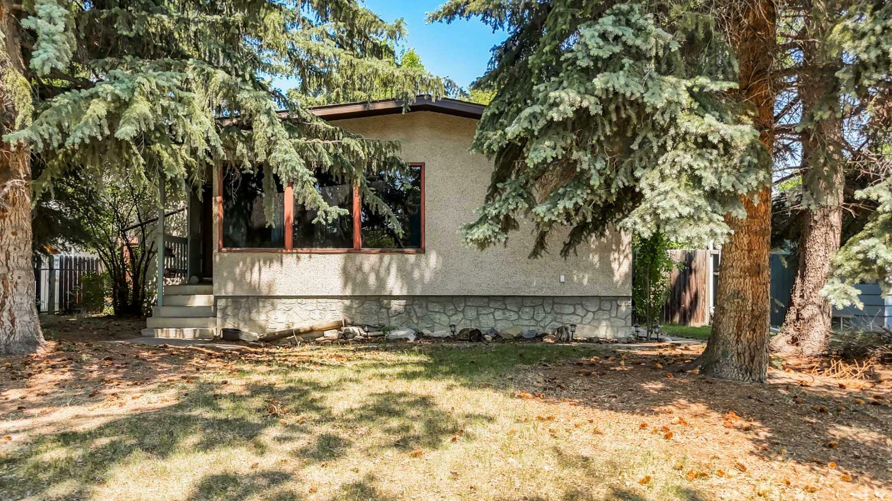 Photo de la propriété: 712 40 Avenue NW AB T2K 0E6
