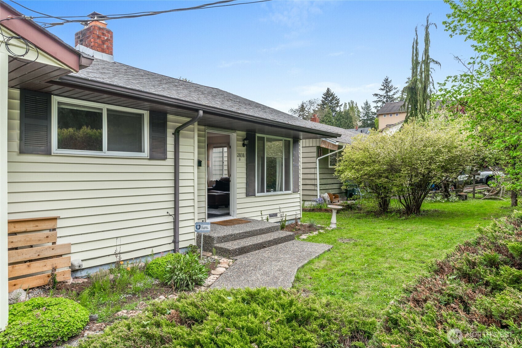 Property Photo: 2838 SW 106th Street WA 98146
