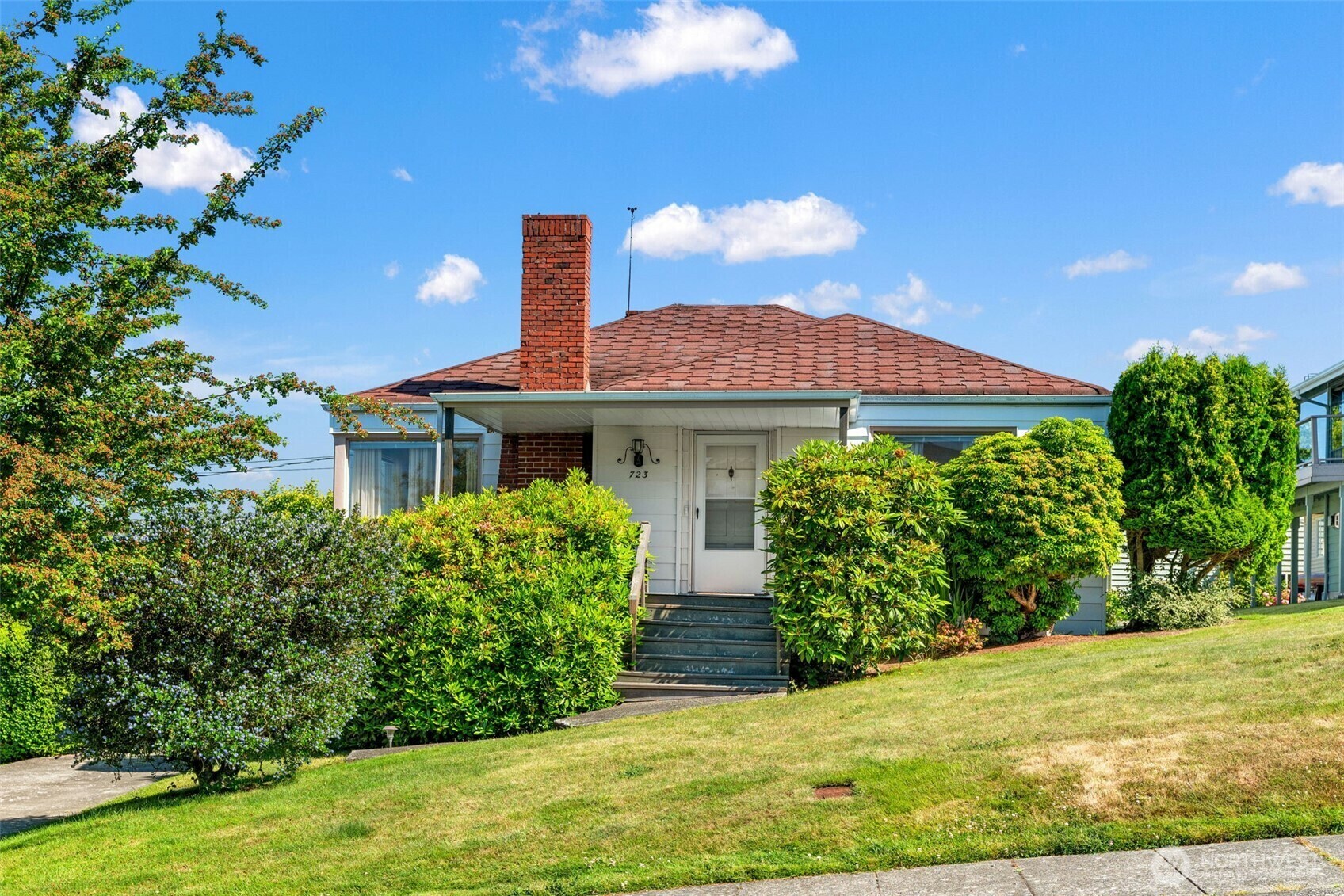 Property Photo: 723 Pine Street WA 98020