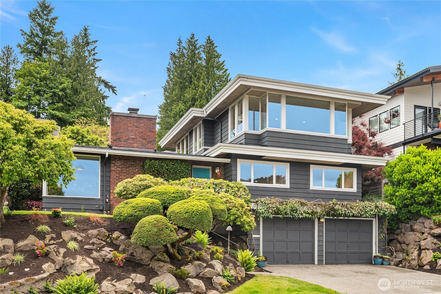 6207  51st Avenue NE  Seattle WA 98115 photo