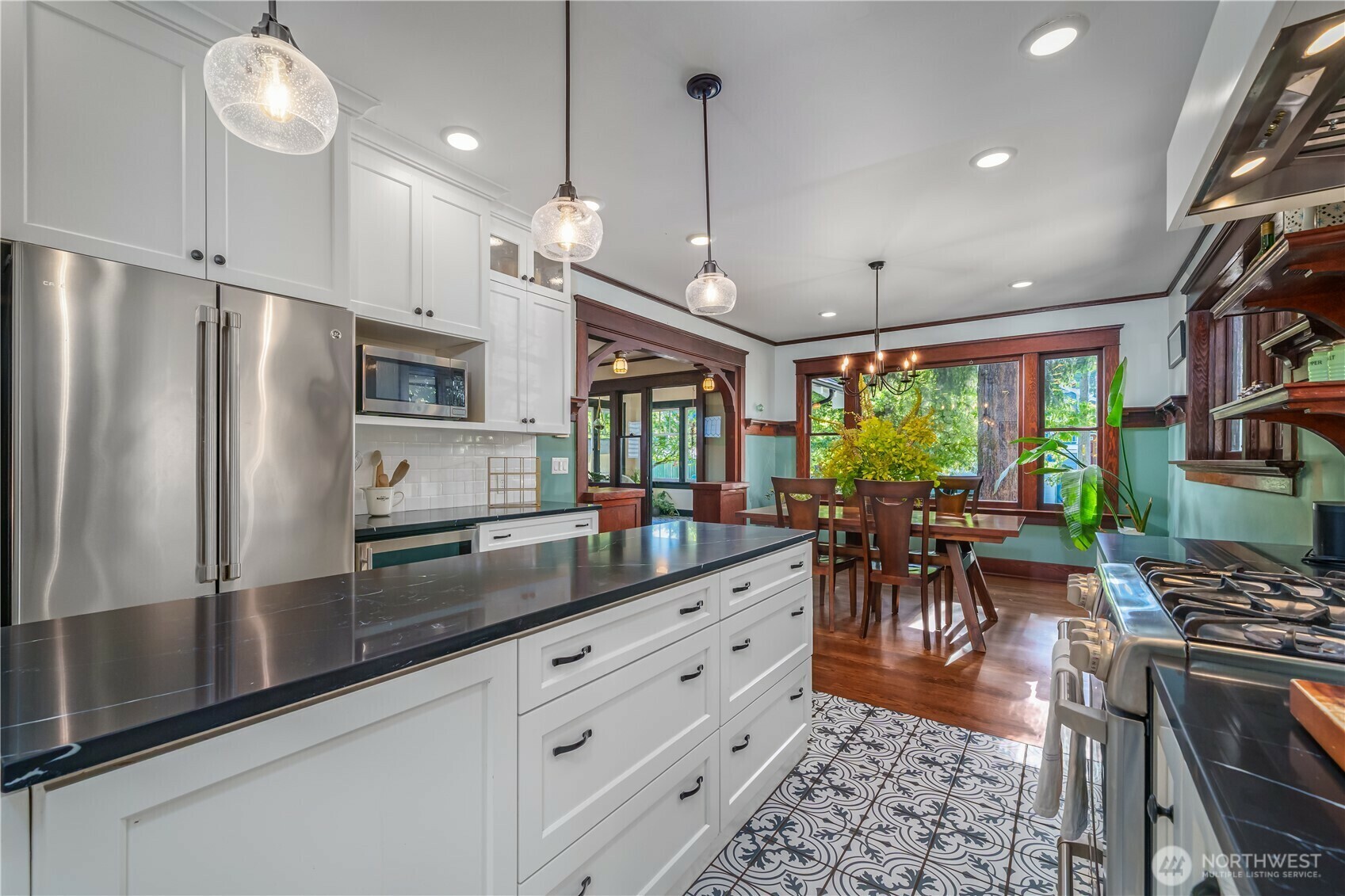 Property Photo: 9316 7th Ave S WA 98108