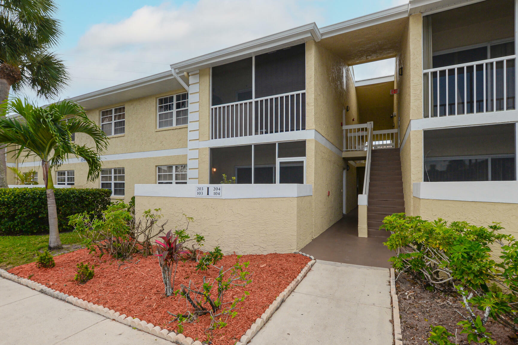 Property Photo: 1540 SE Royal Green 103 Circle 103 FL 34952