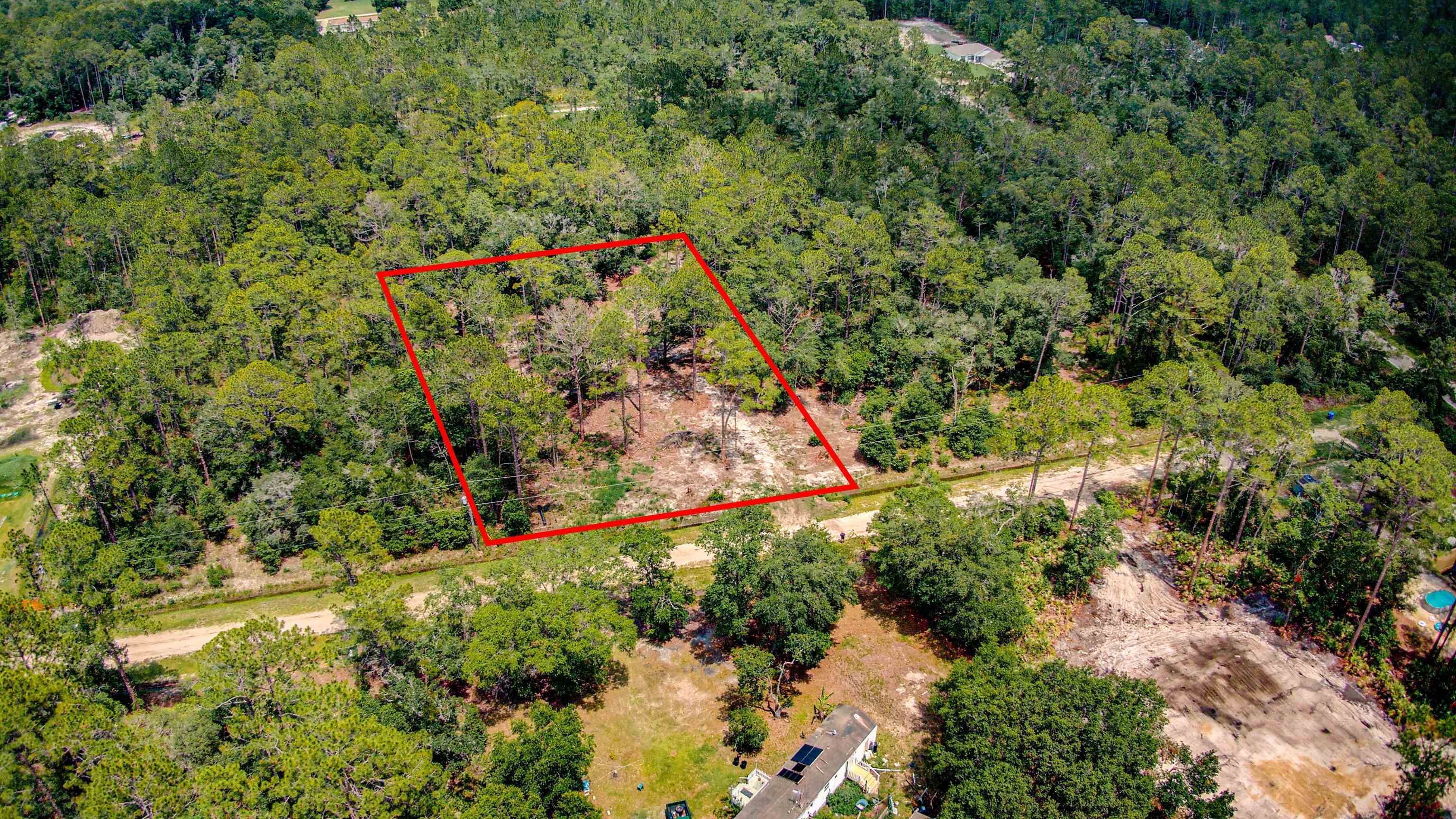 Property Photo: 10150 Delgado Ave FL 32145