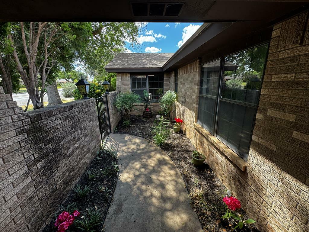 Property Photo: 3302 Southland Blvd TX 76904