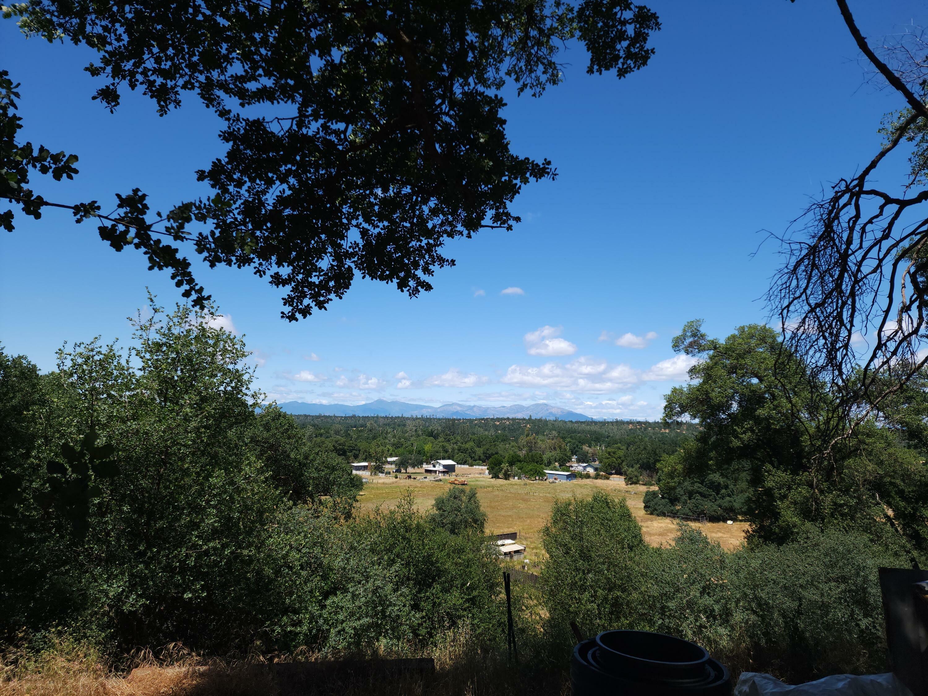 Property Photo: 18605 Del Norte Drive CA 96022