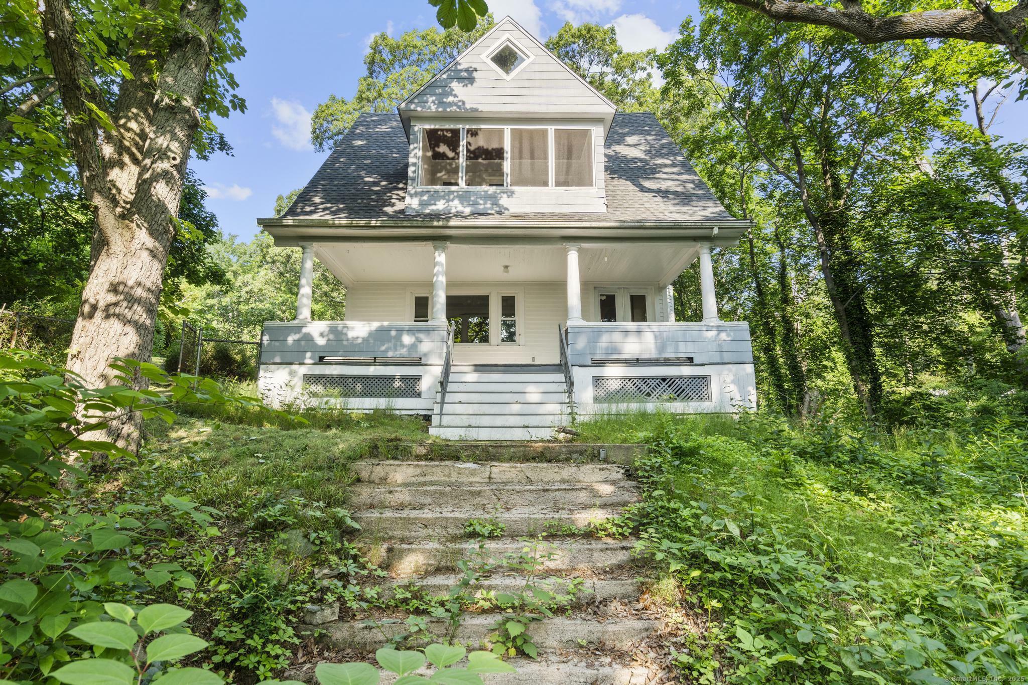 Property Photo: 516 Savin Avenue CT 06516