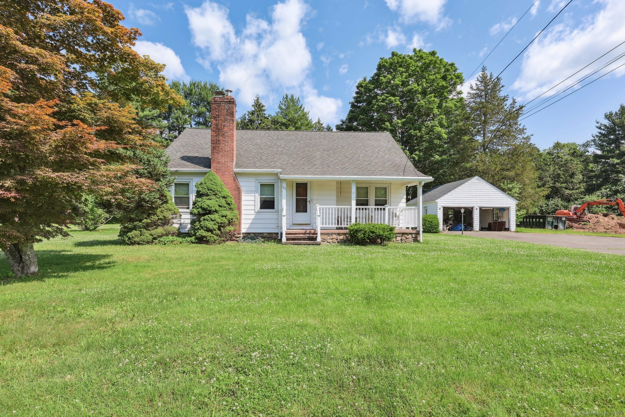 Property Photo:  55 Defashion Street  CT 06479 