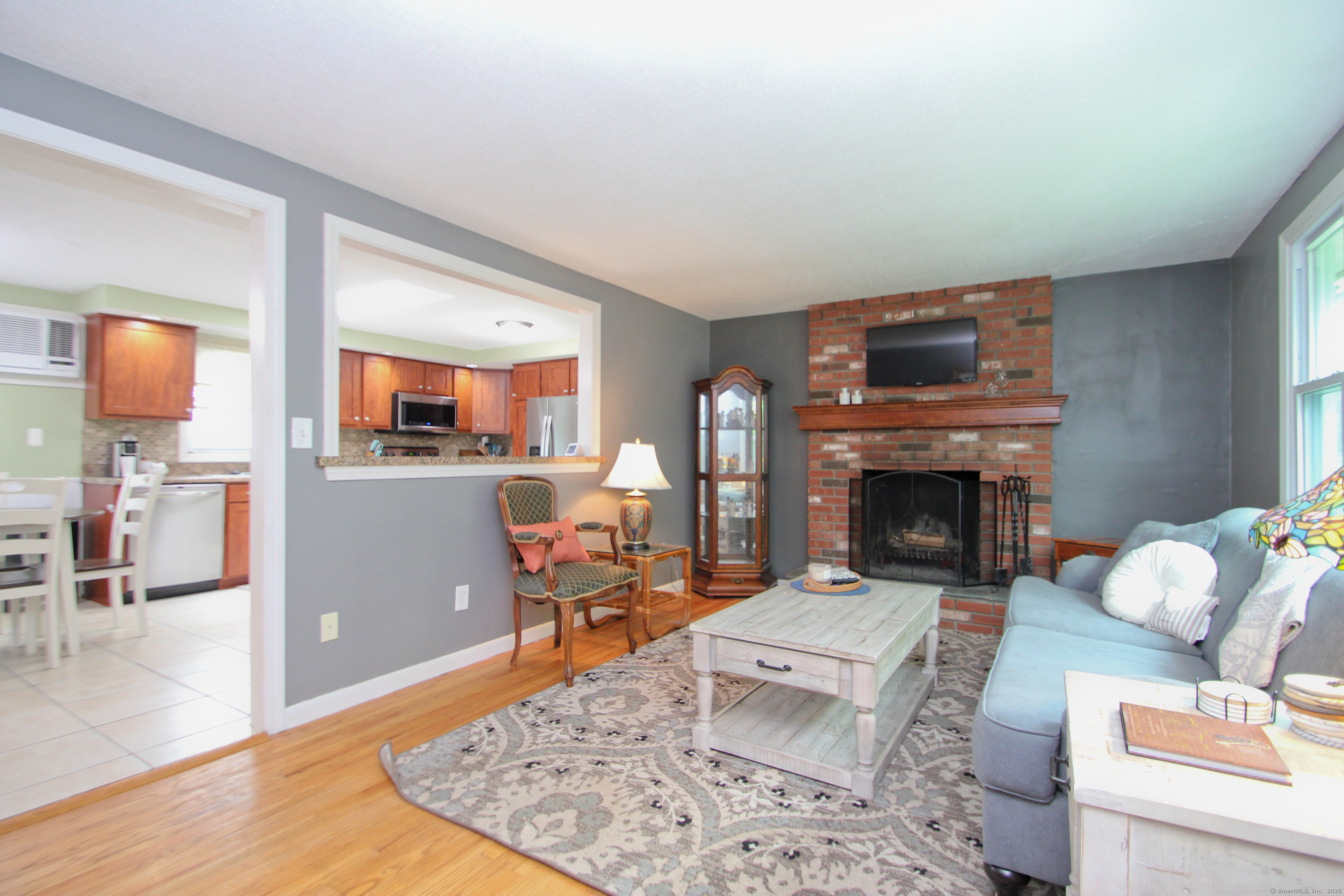 Property Photo: 1 Deerfield Circle CT 06082