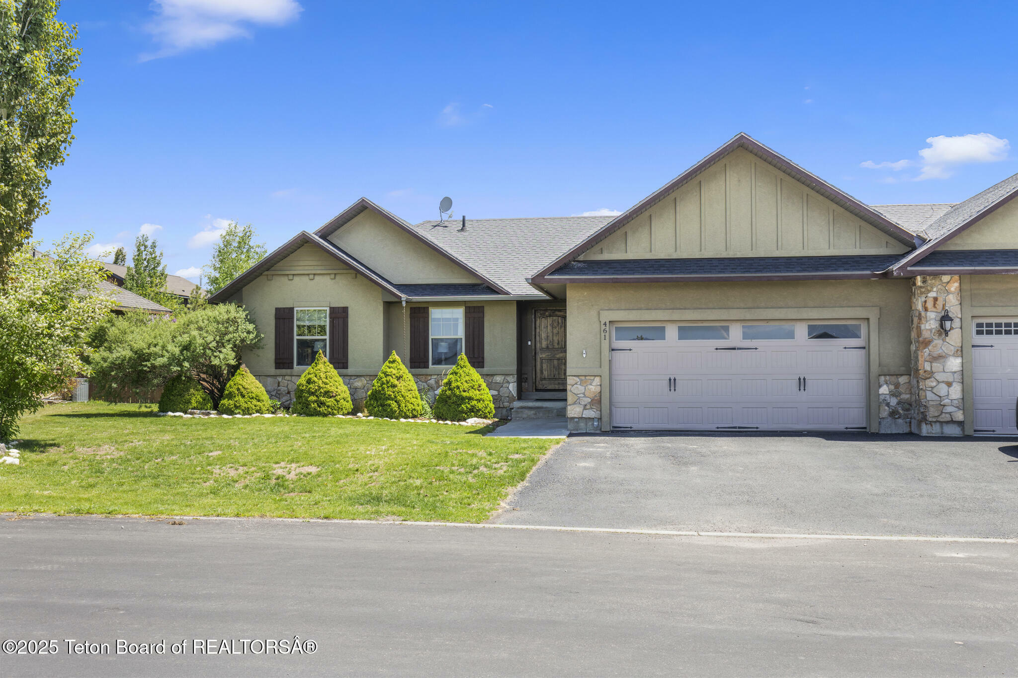 Property Photo:  461 Booshway Street  ID 83422 