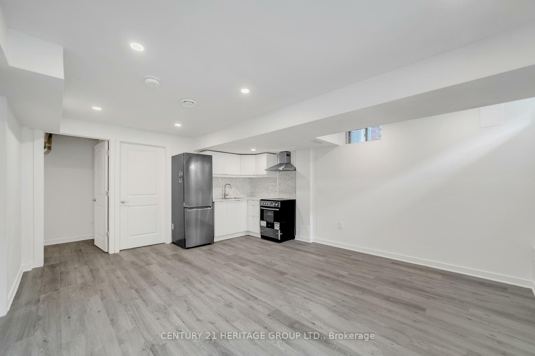 Property Photo:  516 Seaview Heights Bsmnt  ON L9N 0Y3 