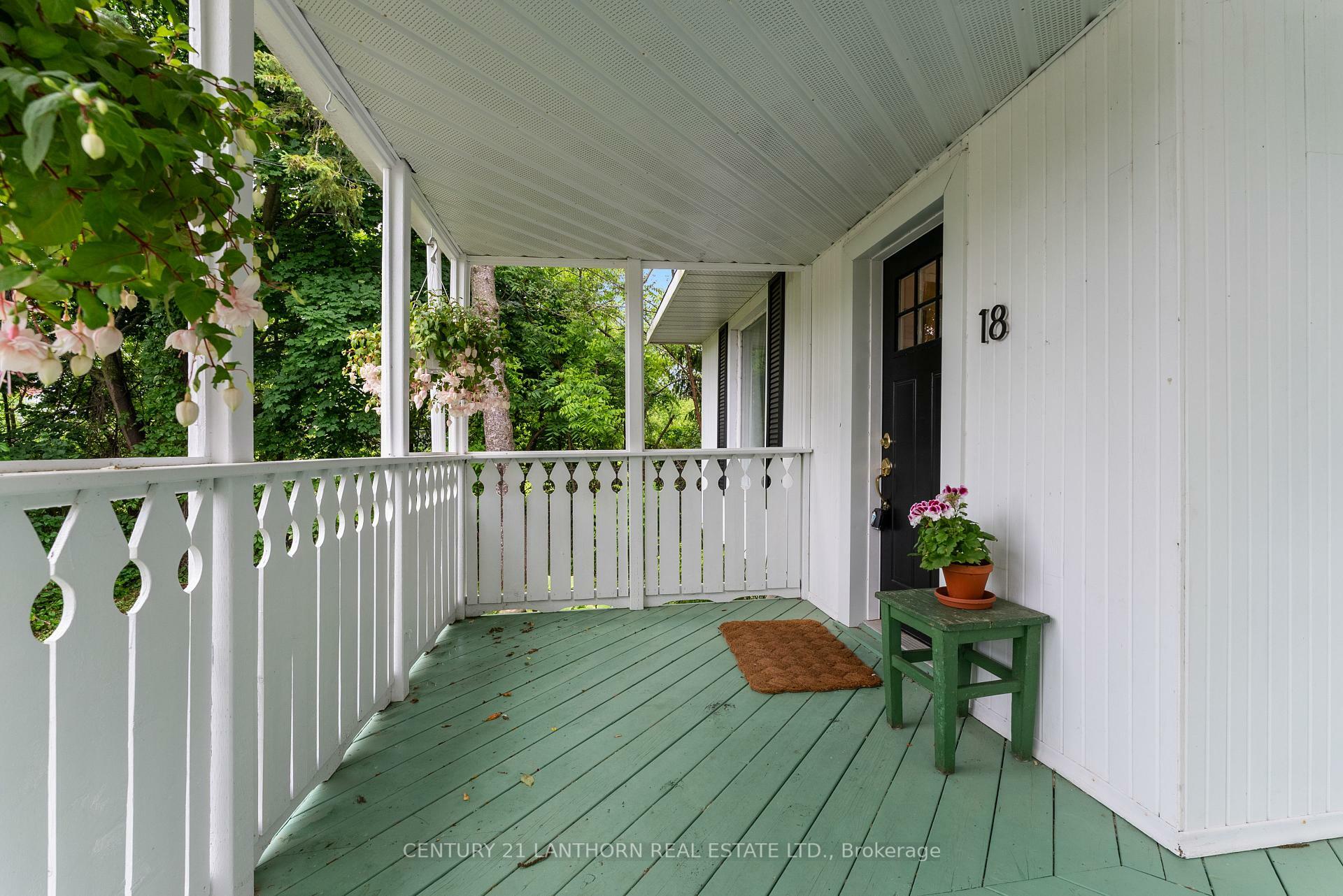 Property Photo: 18 Elm Street ON K0K 2T0
