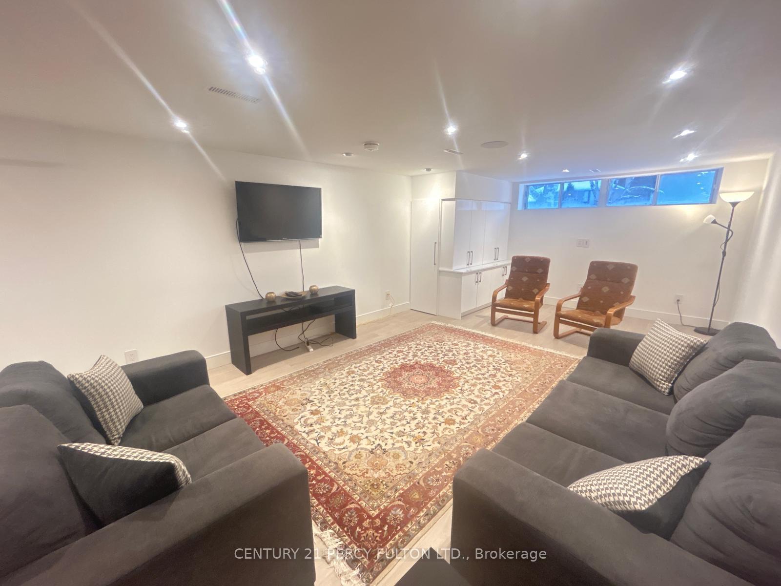 Photo de la propriété: 19 Holman Crescent Bsmt ON L4G 1Z8
