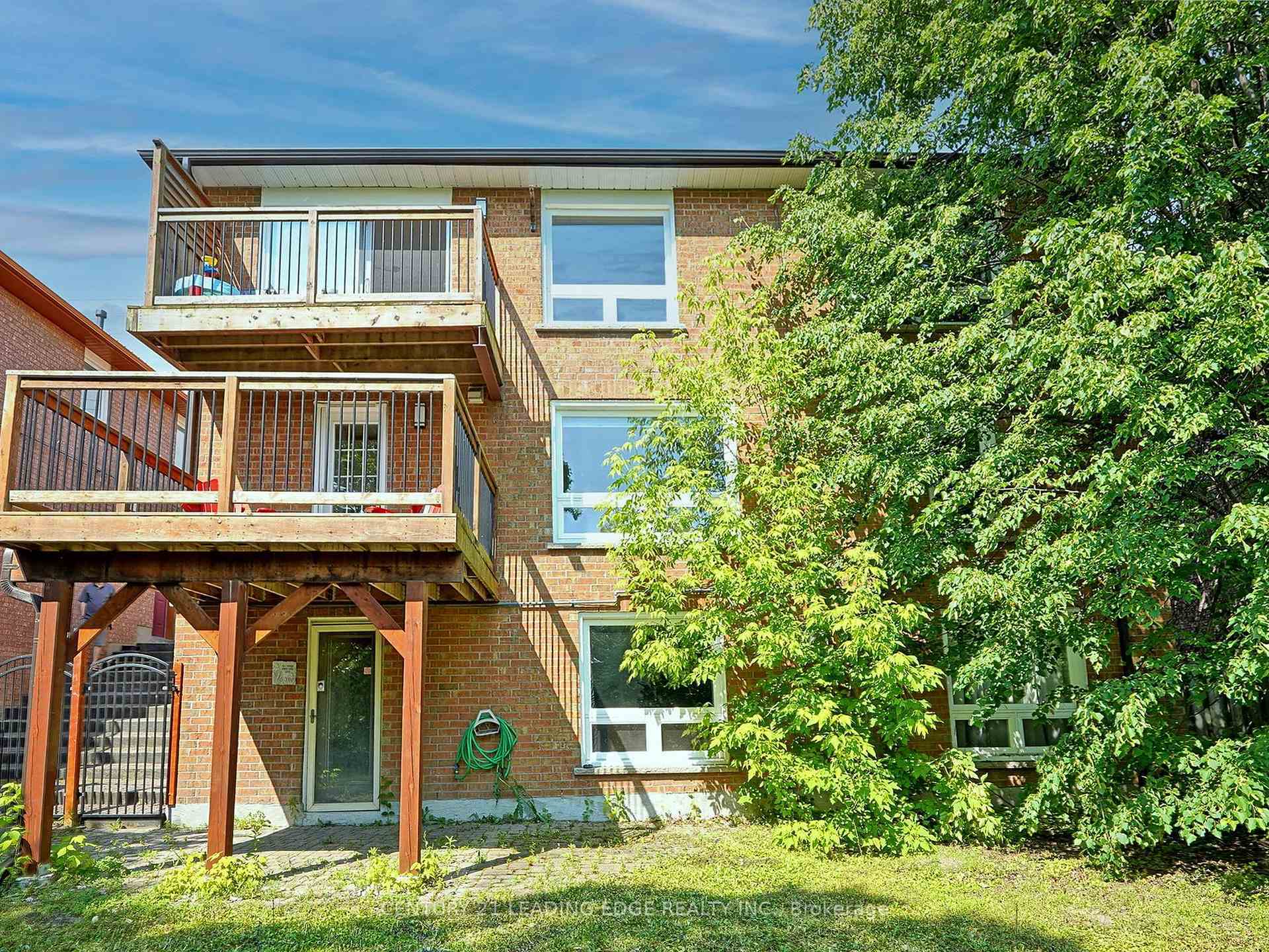 Property Photo: 61 Garden Street Lower ON L1N 9E7