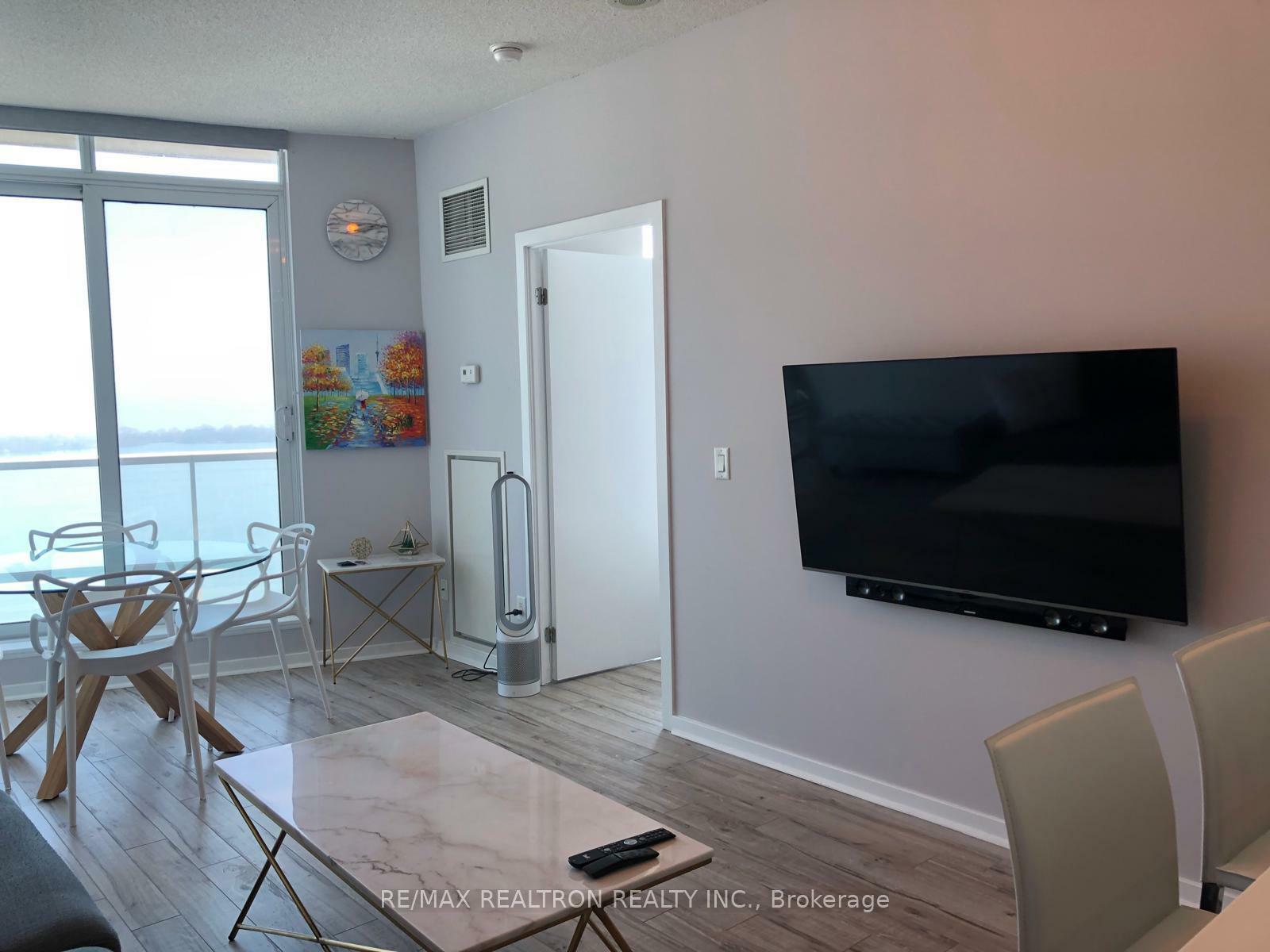 Property Photo: 208 Queens Quay N/A W 3005 ON M5J 2Y5