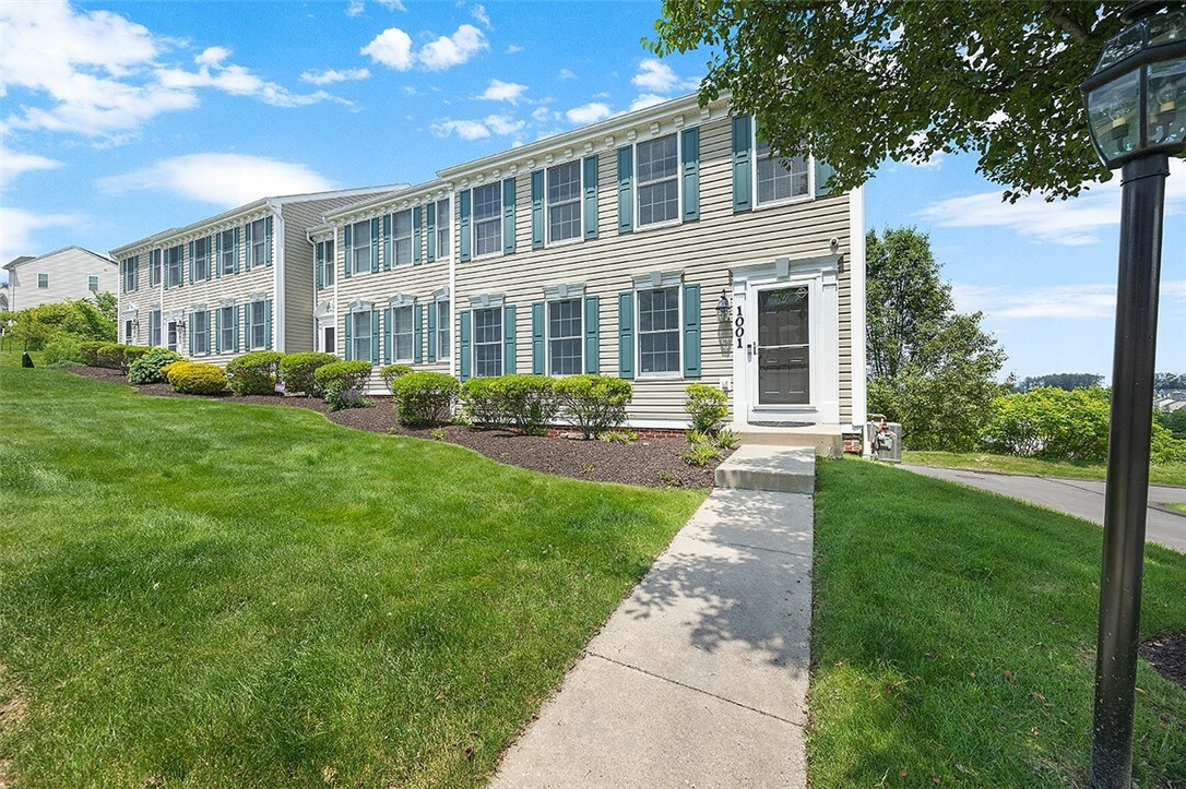 Property Photo: 1001 Raymond Dr PA 15071