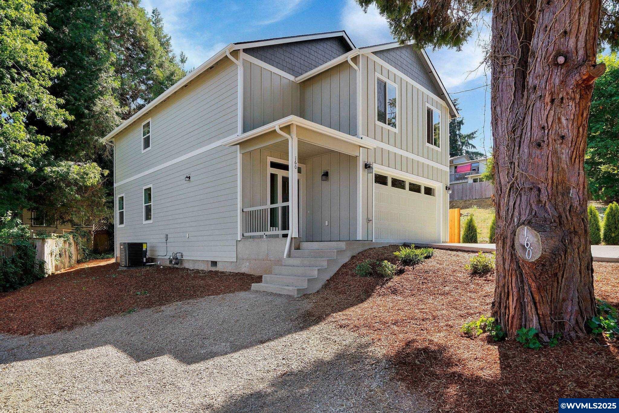 Property Photo: 160 Salem Heights Av S OR 97302
