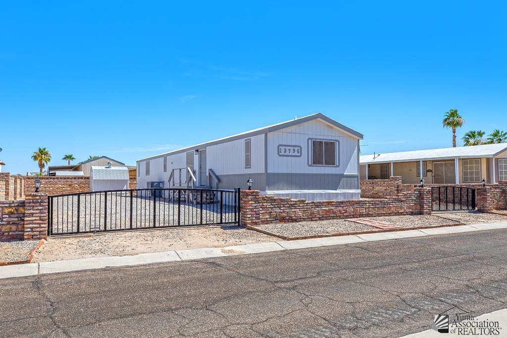Property Photo: 13796 E 49 St AZ 85367