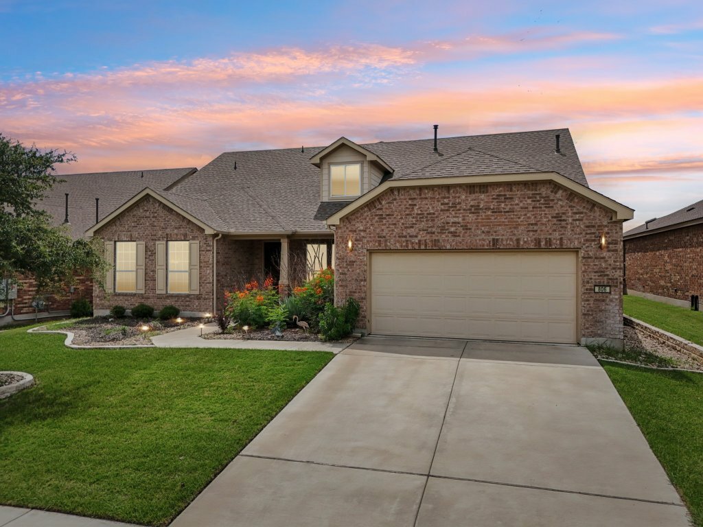 Property Photo: 806 Holiday Creek Lane TX 78633