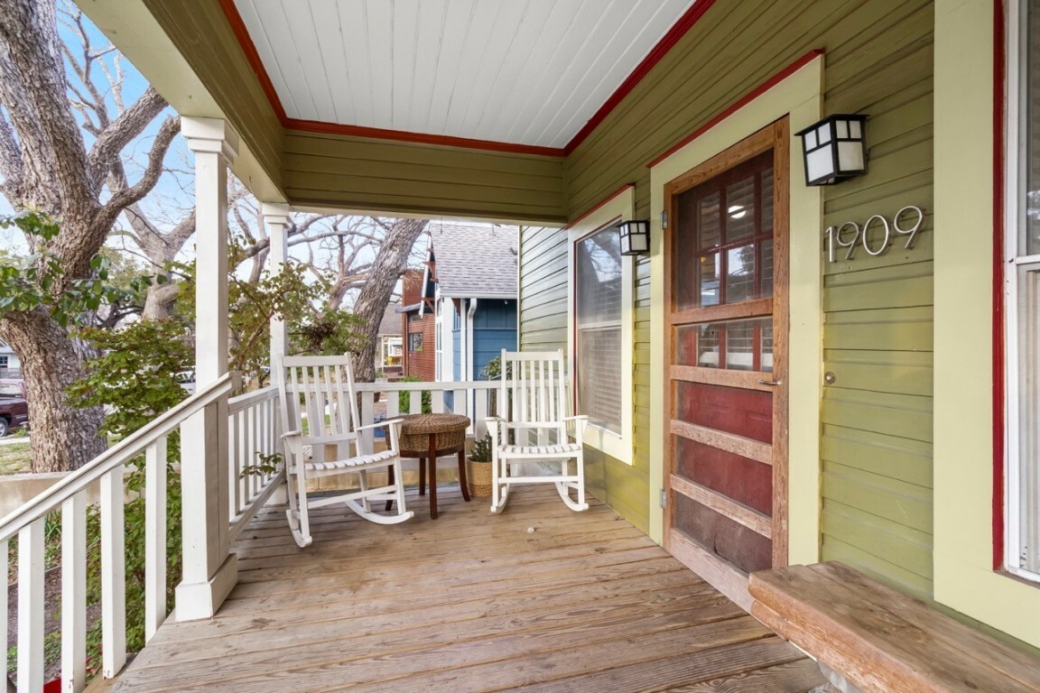Property Photo: 1909 Eva St TX 78704