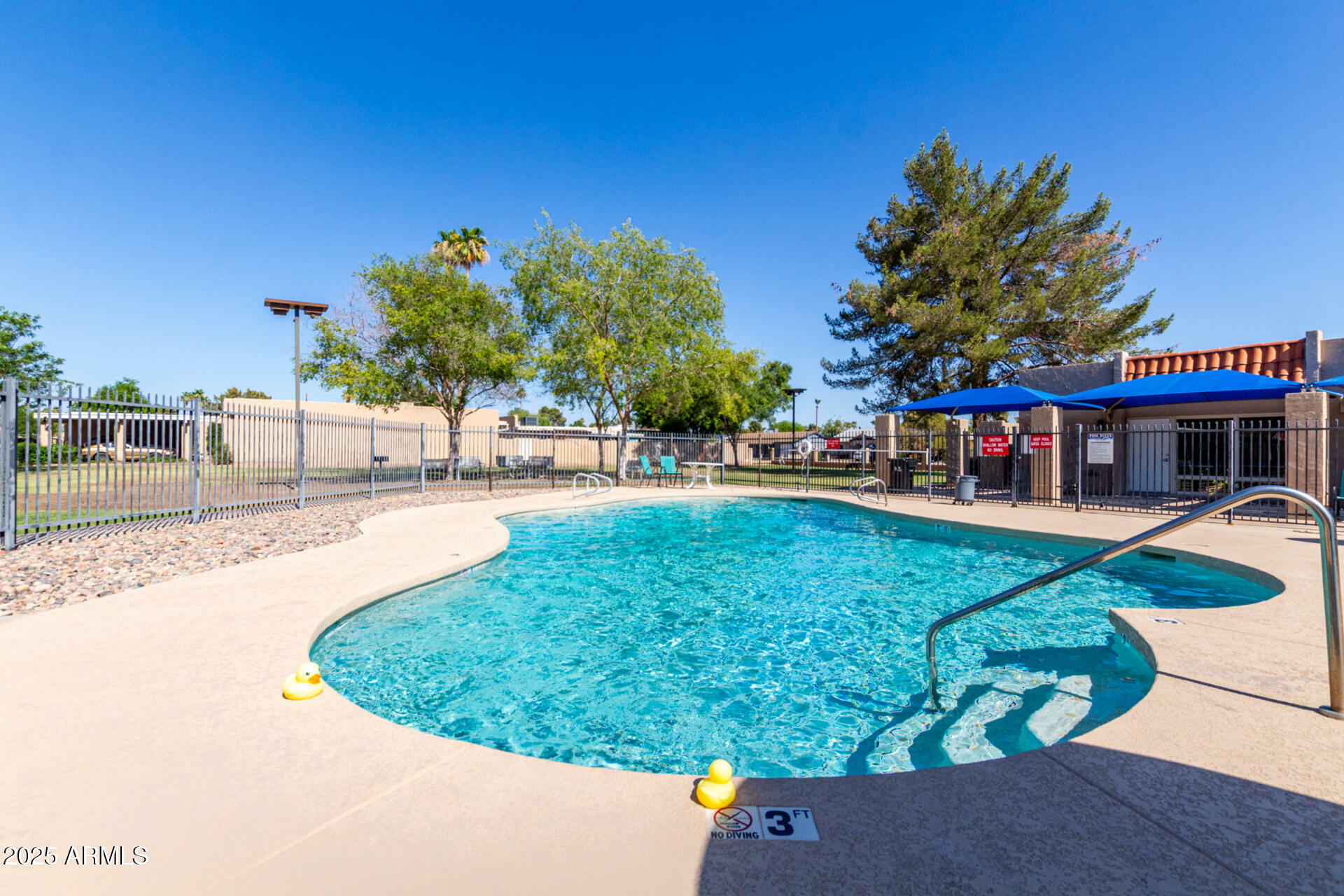 Property Photo: 611 E Colgate Drive AZ 85283