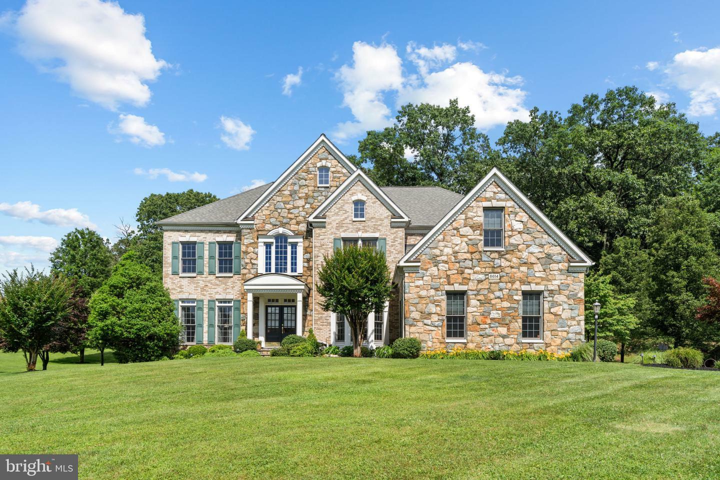 Property Photo:  8614 Augusta Farm Lane  MD 20882 