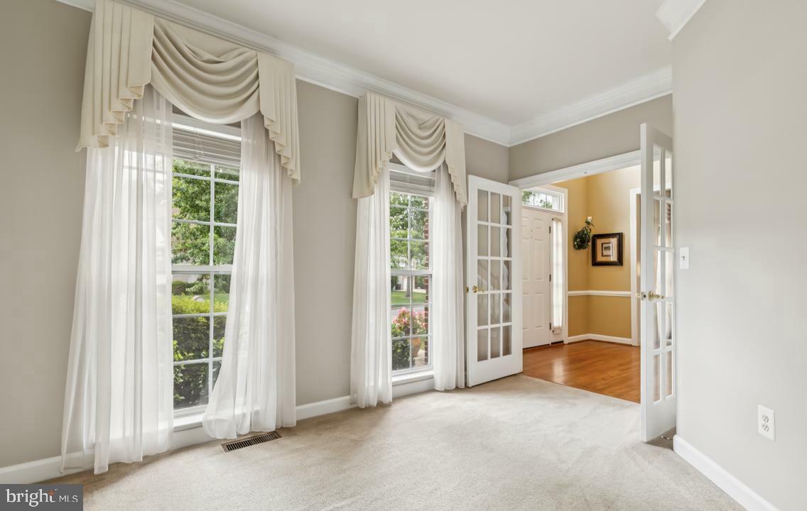 Property Photo: 615 Cover Lane MD 20607