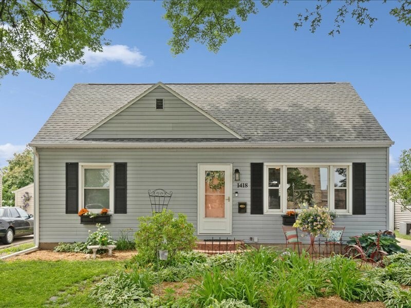 1418 8th St NW  Cedar Rapids IA 52405 photo