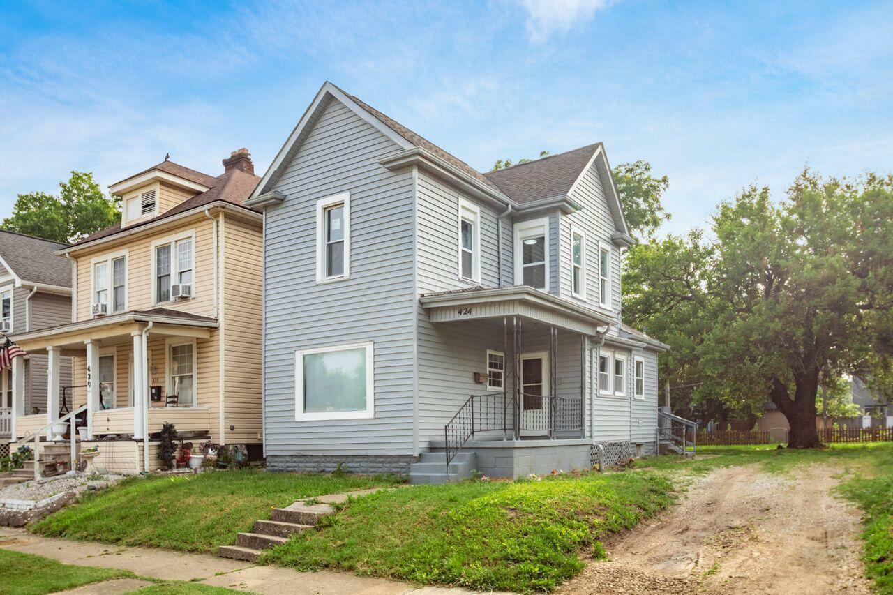 Property Photo: 424 S Harris Avenue OH 43204