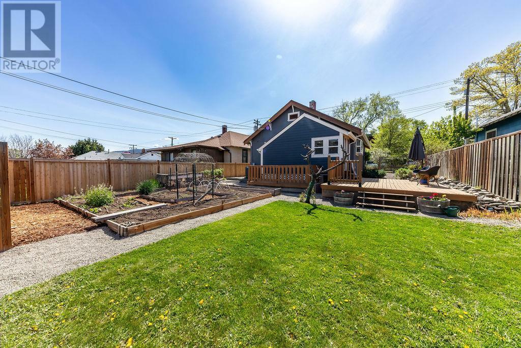 Property Photo:  786 St Paul Street  BC V2C 2K4 