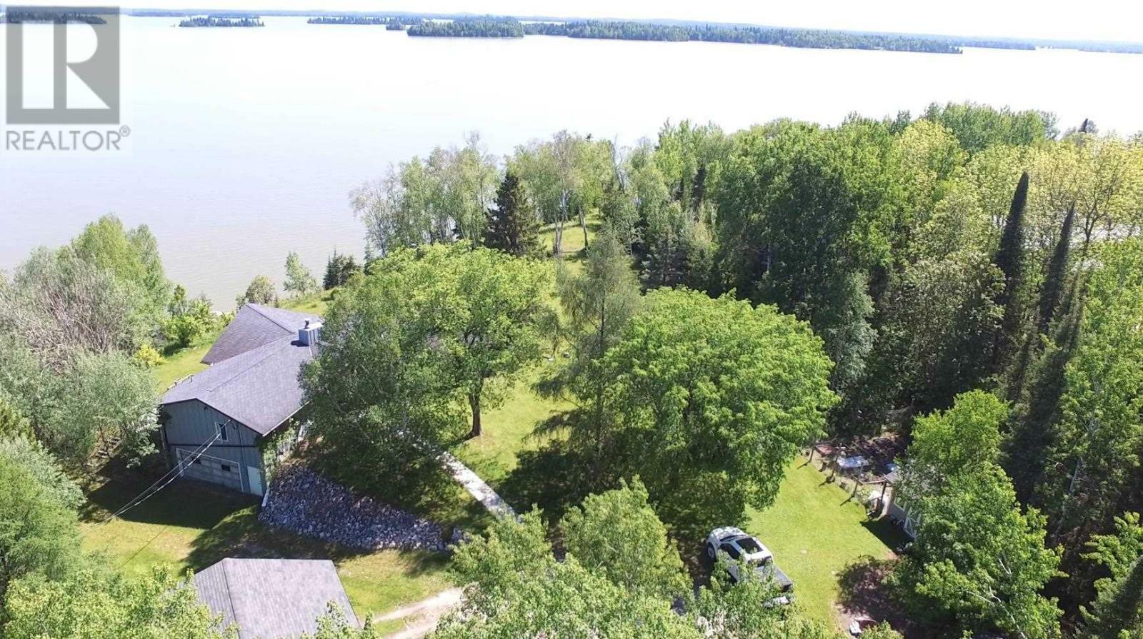 Property Photo: 16 Willow Ct ON P8N 2Y4