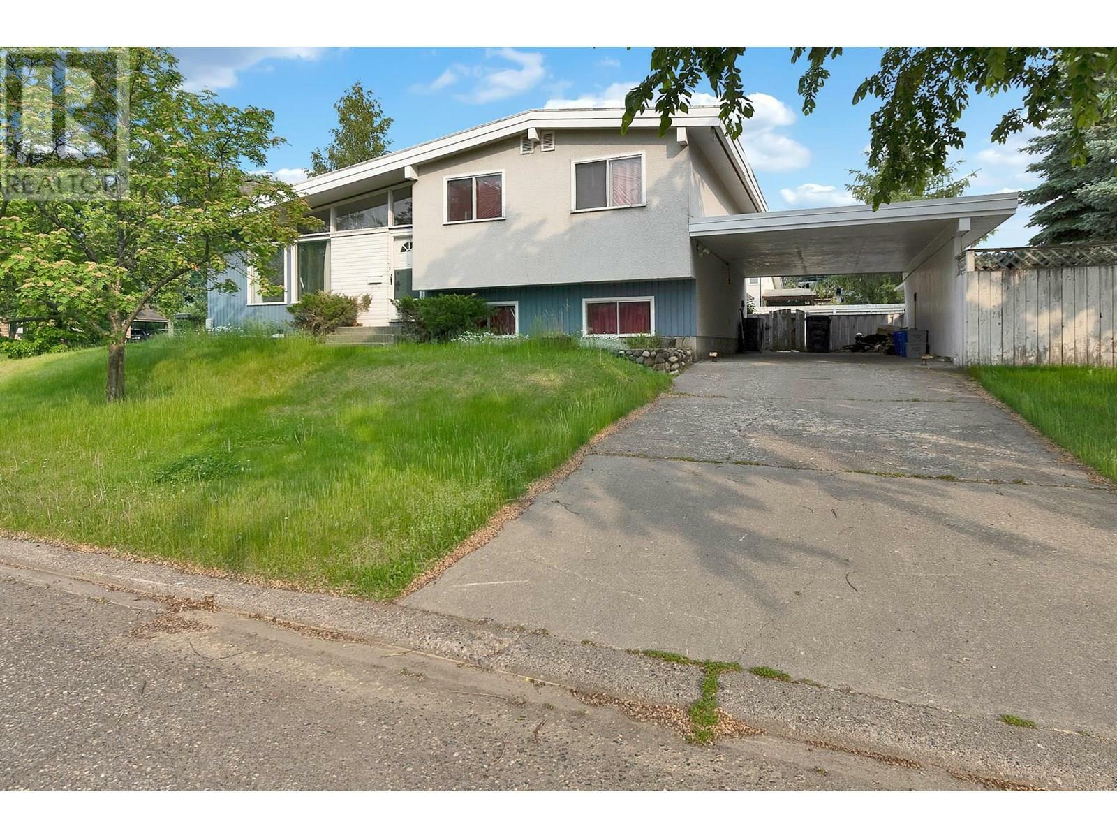 Property Photo: 117 King Drive BC V2M 4V5
