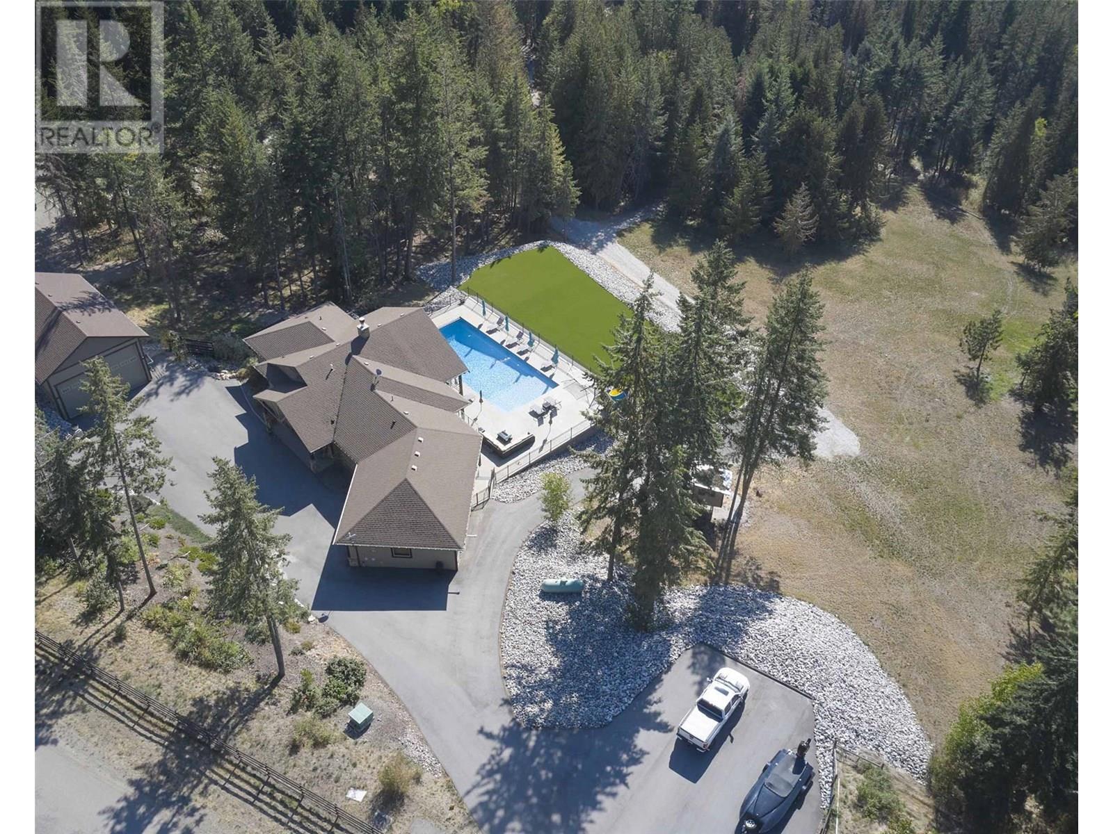 Property Photo: 6032 Lynx Drive BC V1B 3J5