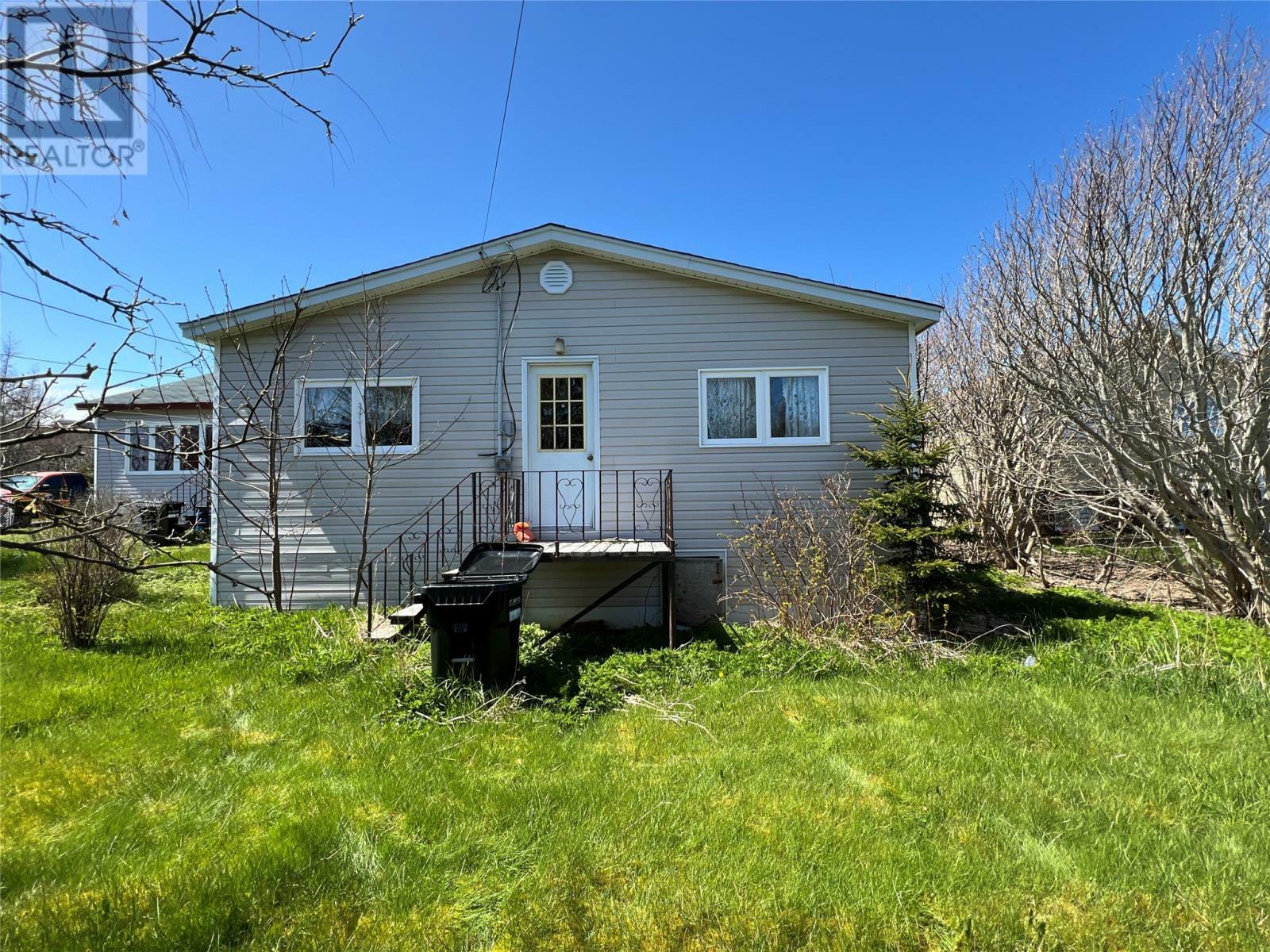 Property Photo:  84 Ridge Road  NL A1B 4P5 