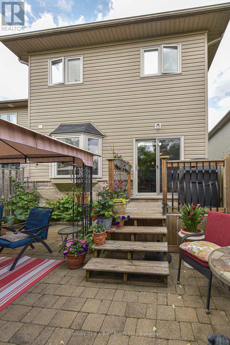 Photo de la propriété: 20 Taylor Drive ON L3V 0C7