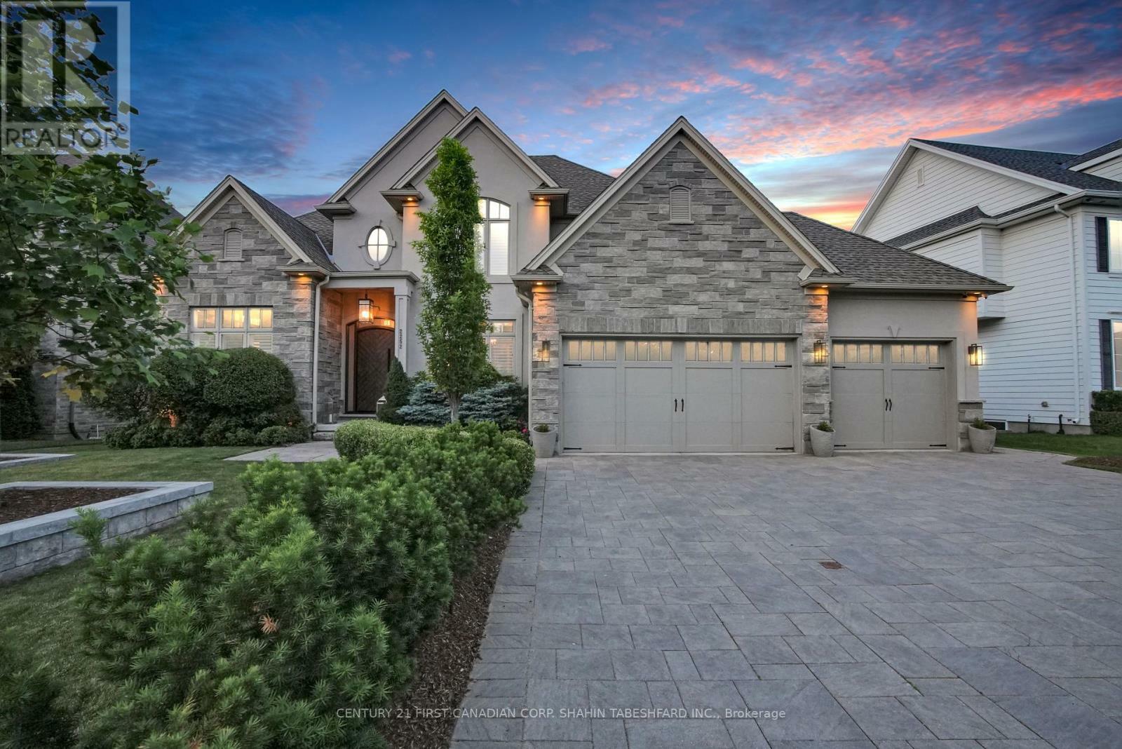 Property Photo: 2252 Waterside Terrace ON N6G 0M1
