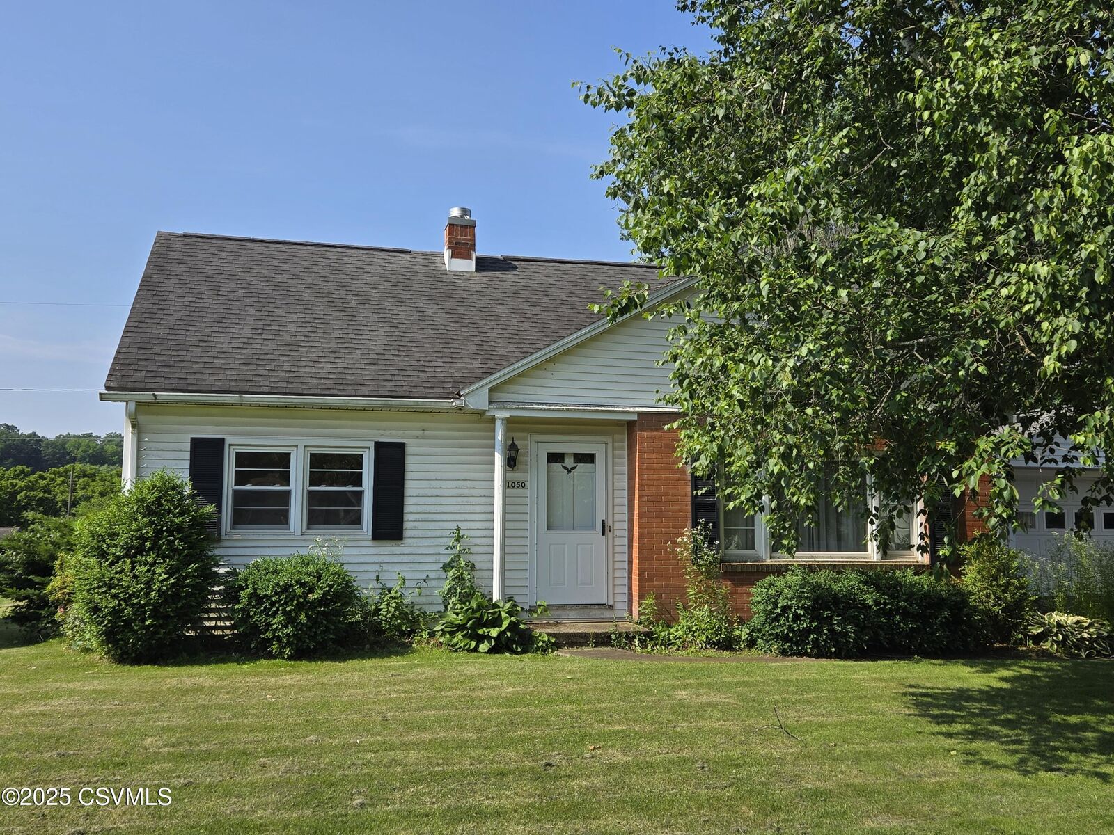 Property Photo:  1050 Pine Street  PA 17847 