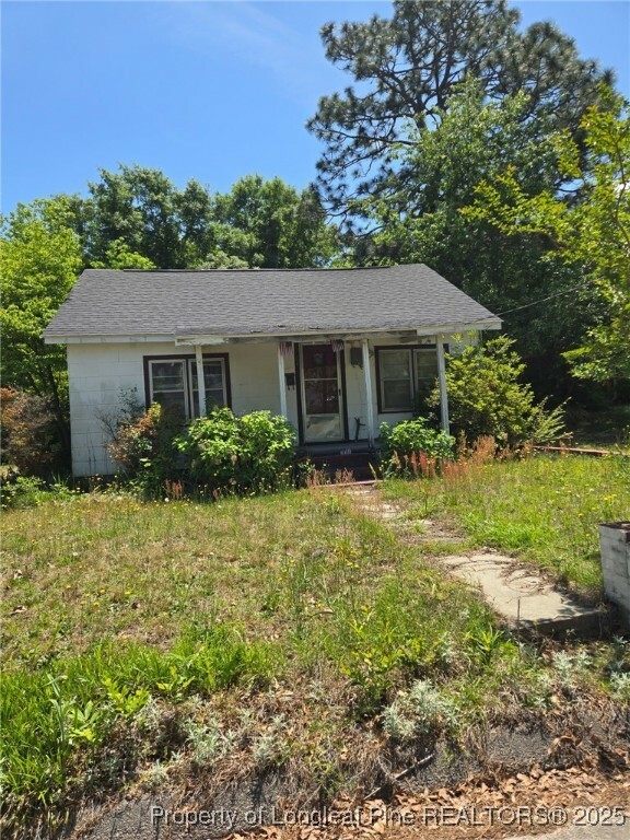 Property Photo: 203 Scarborough Street NC 28390