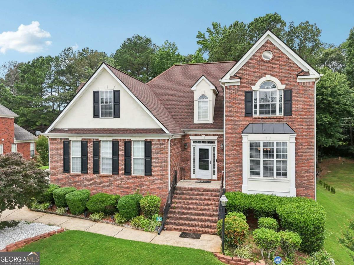 Property Photo: 3223 Thornecreek Drive GA 30135