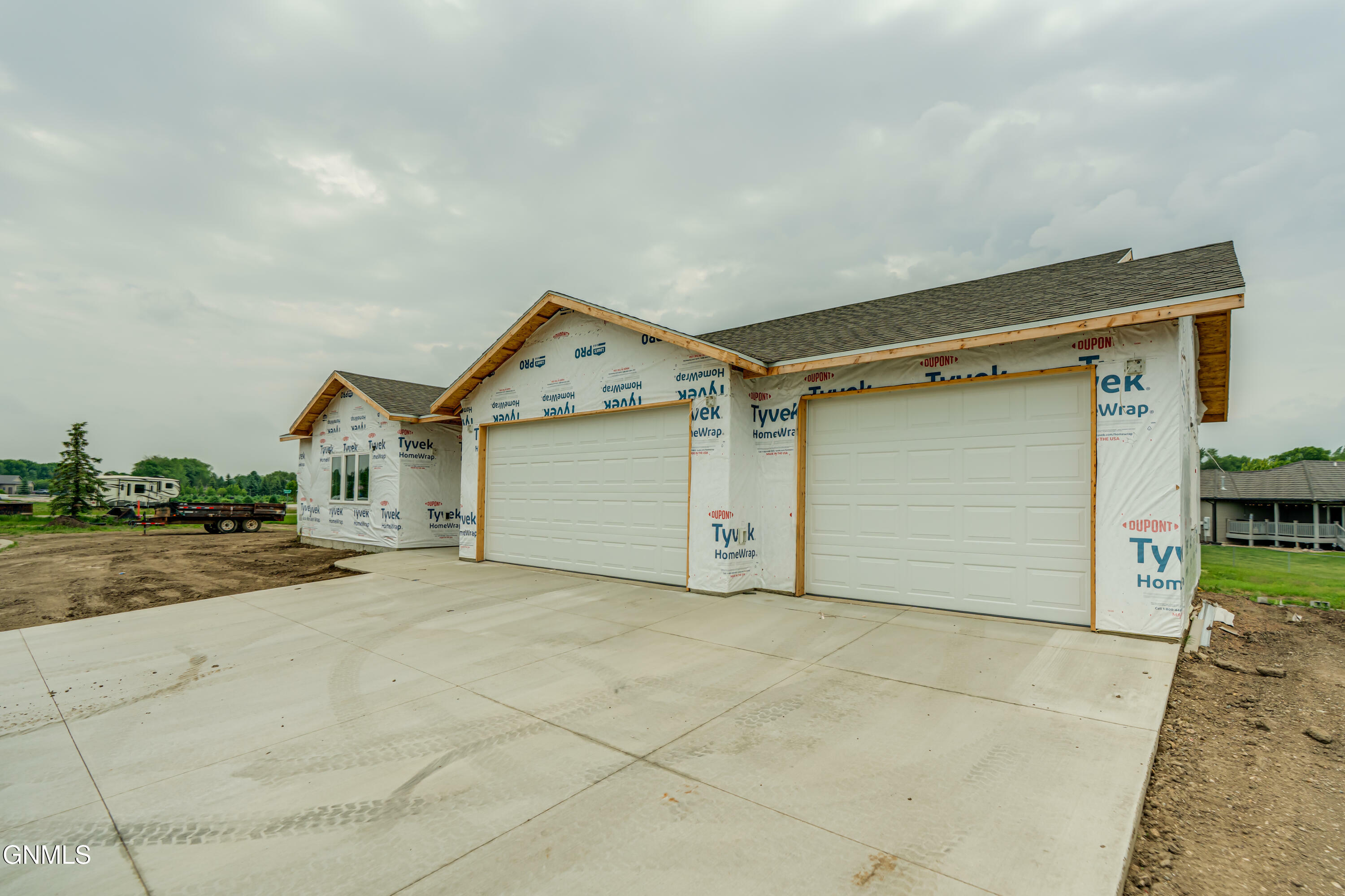 Property Photo: 1233 Empire Circle ND 58504