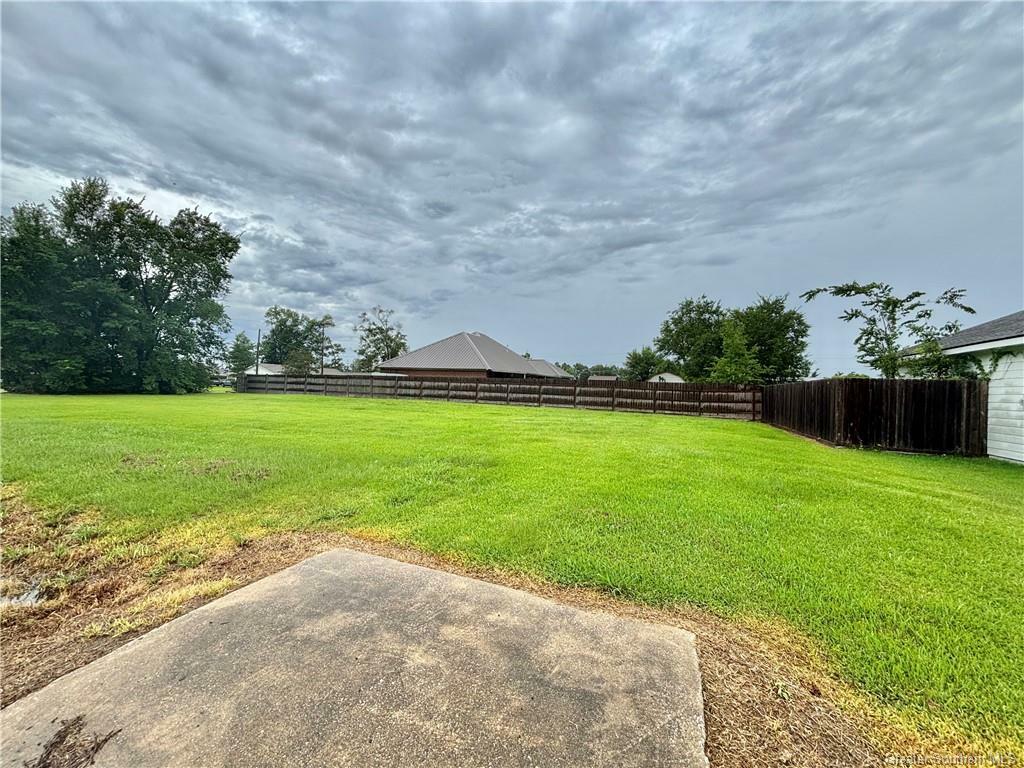 Property Photo: 301 Davis Drive LA 70663
