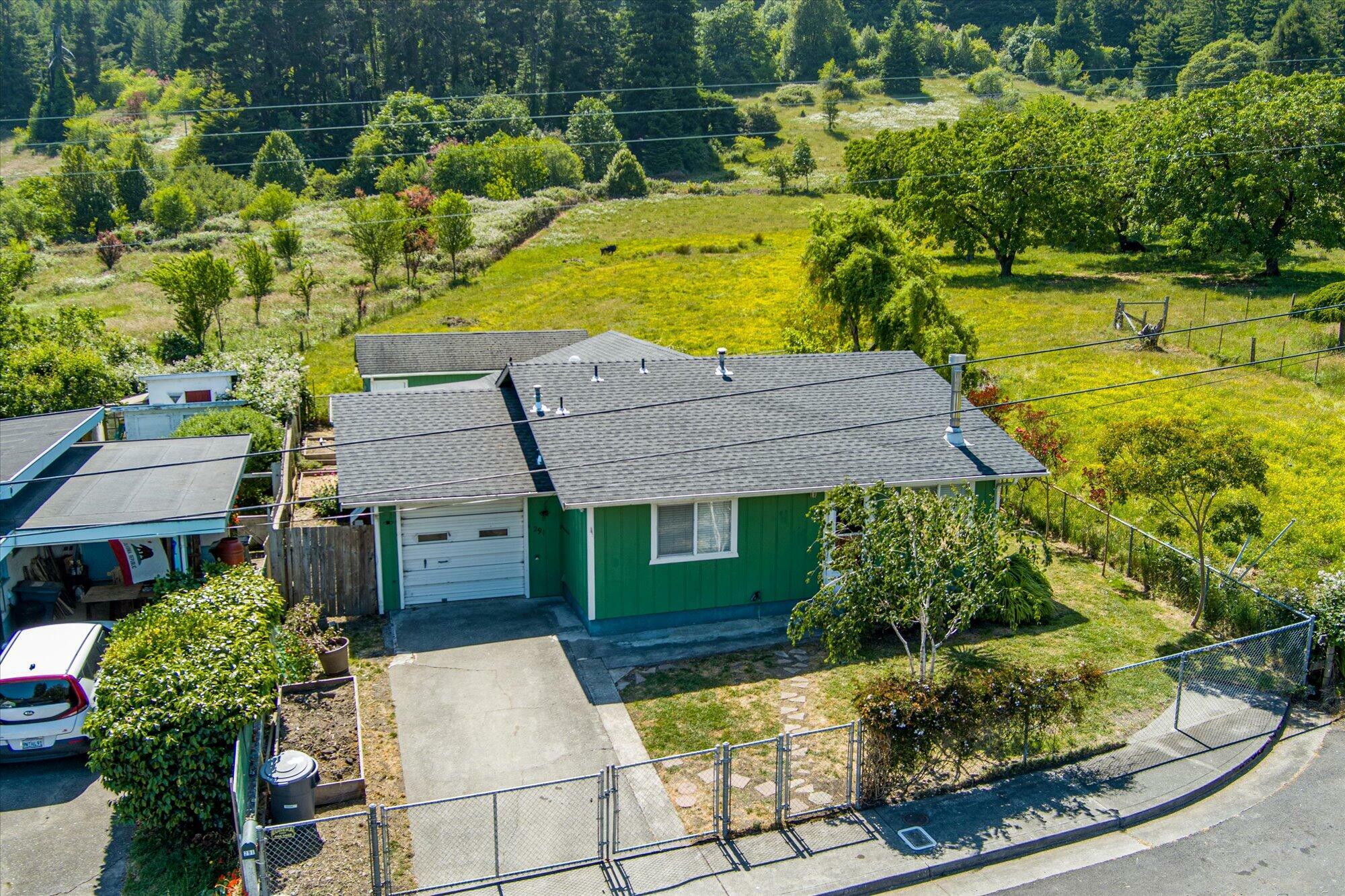 Property Photo: 291 Cherry Lane CA 95562