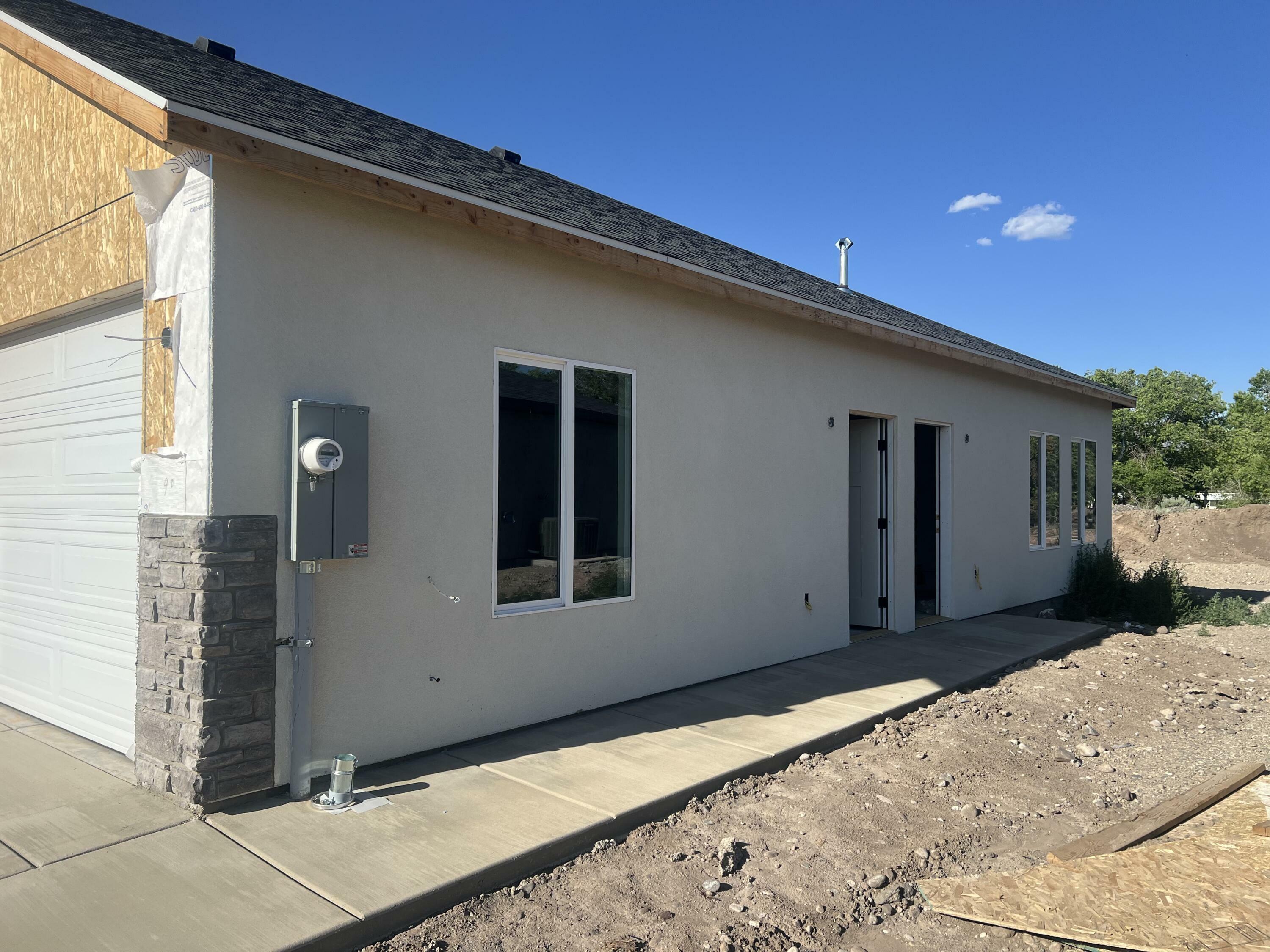 Property Photo: 672 N Kaycie Ln UT 84759