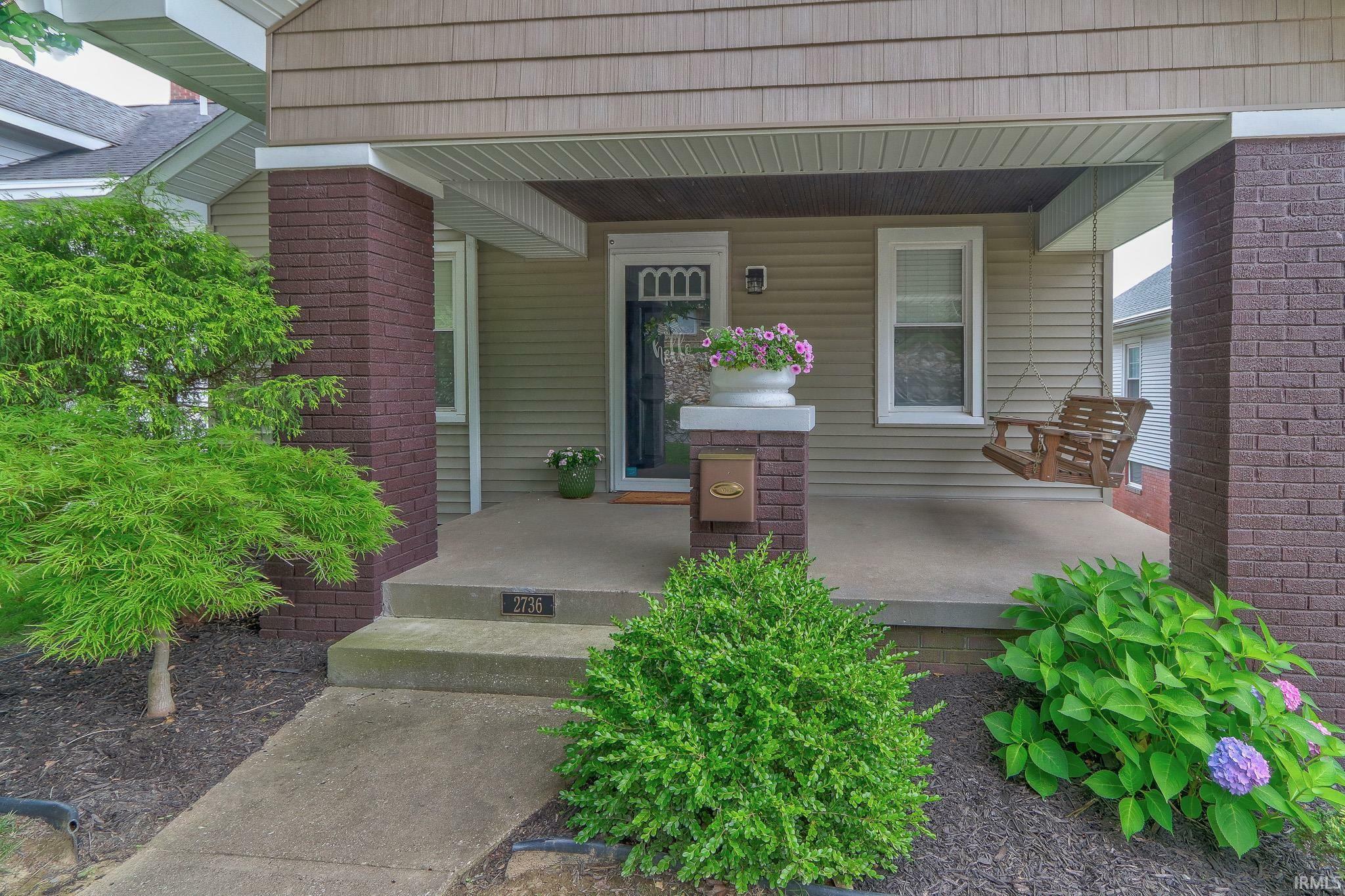 Property Photo: 2736 Marion Avenue IN 47712-5097