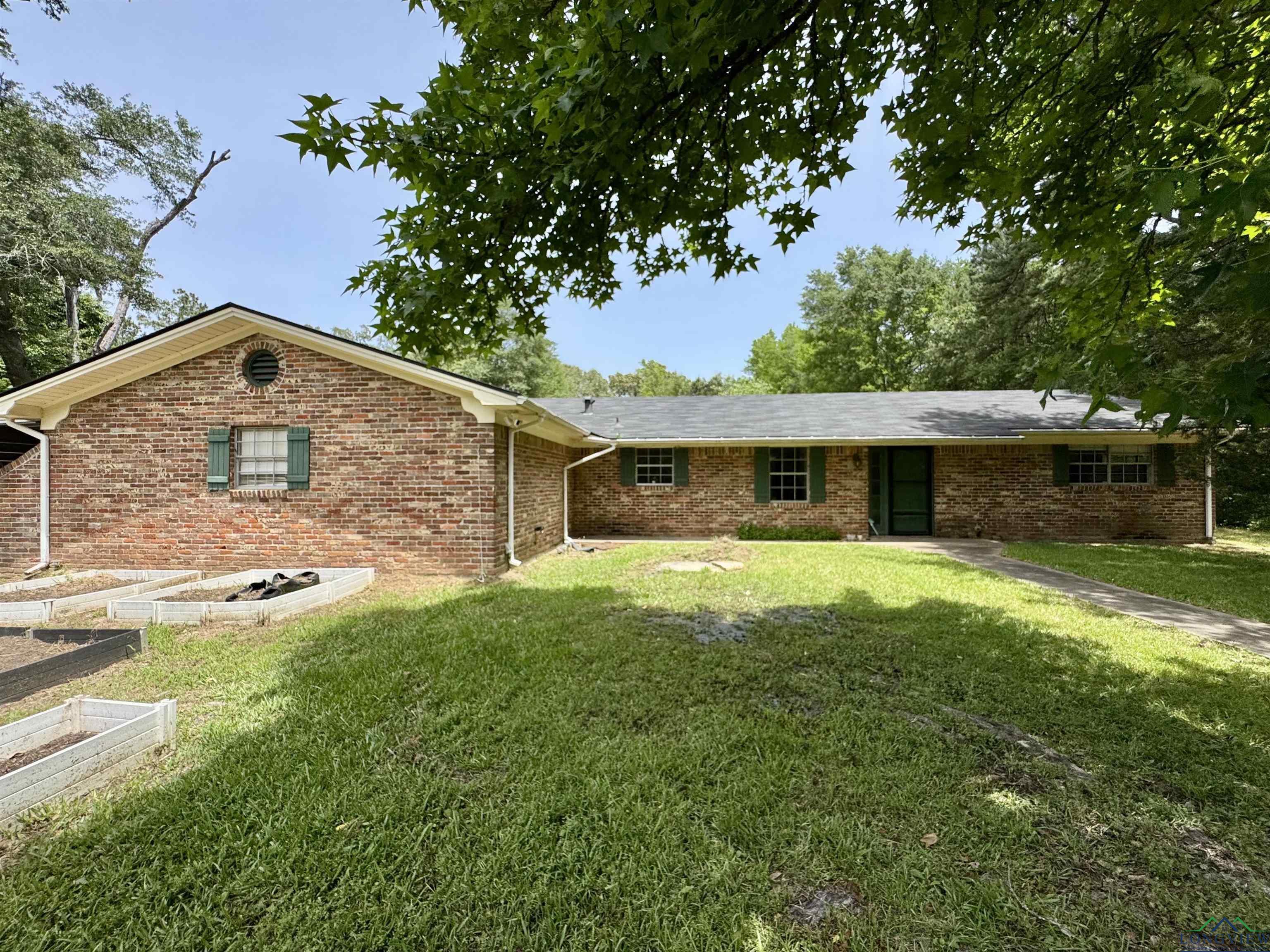Property Photo: 377 E Cargill Rd TX 75672