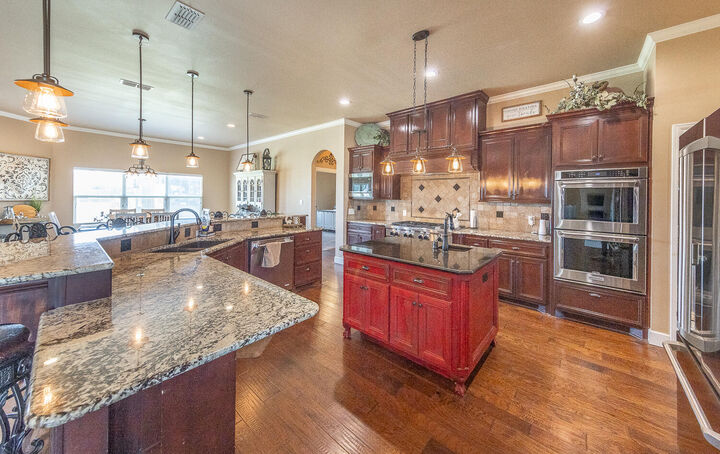 Property Photo:  1060 Comanche Road  TX 79381 