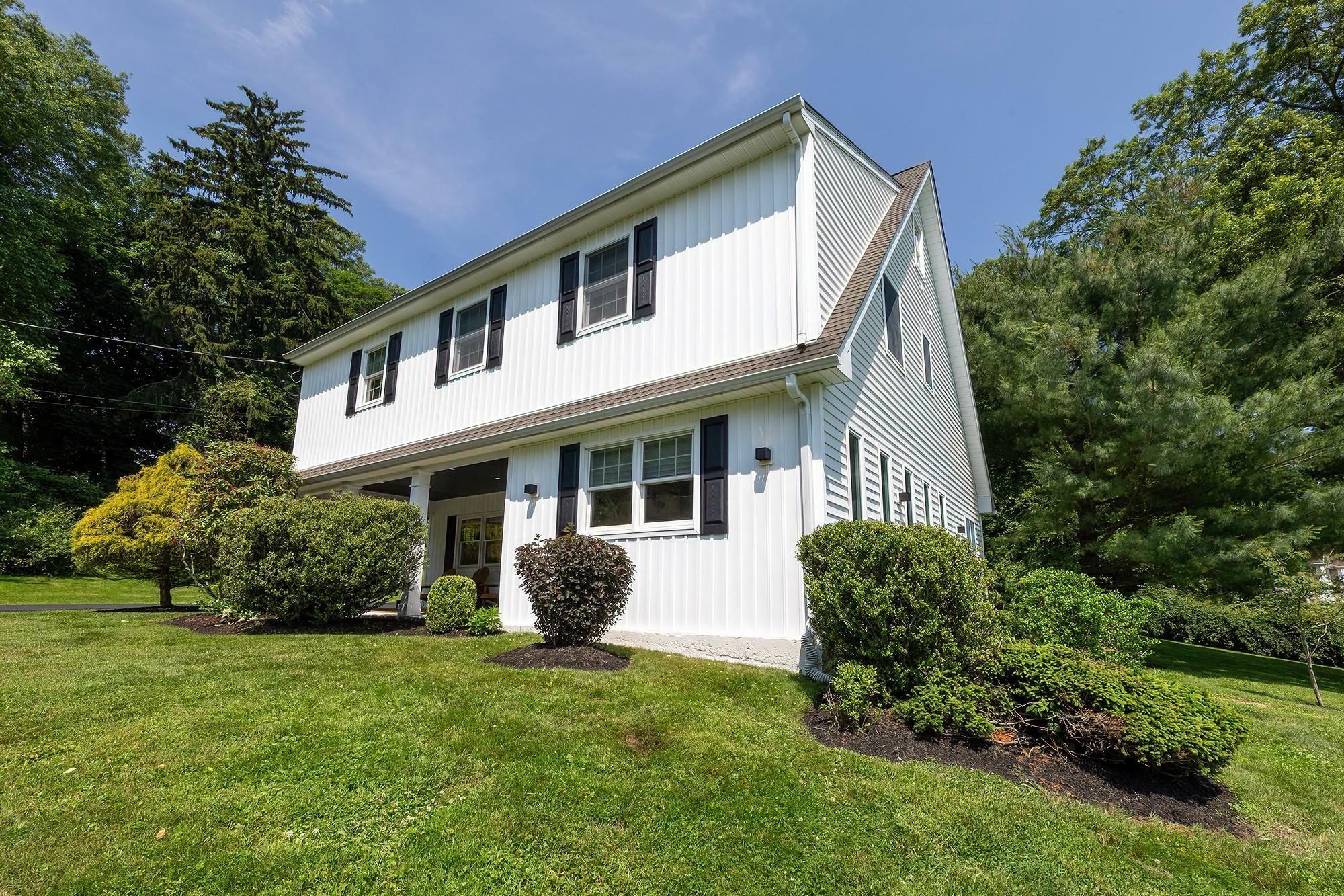 Property Photo: 2022 Van Cortlandt Circle NY 10598