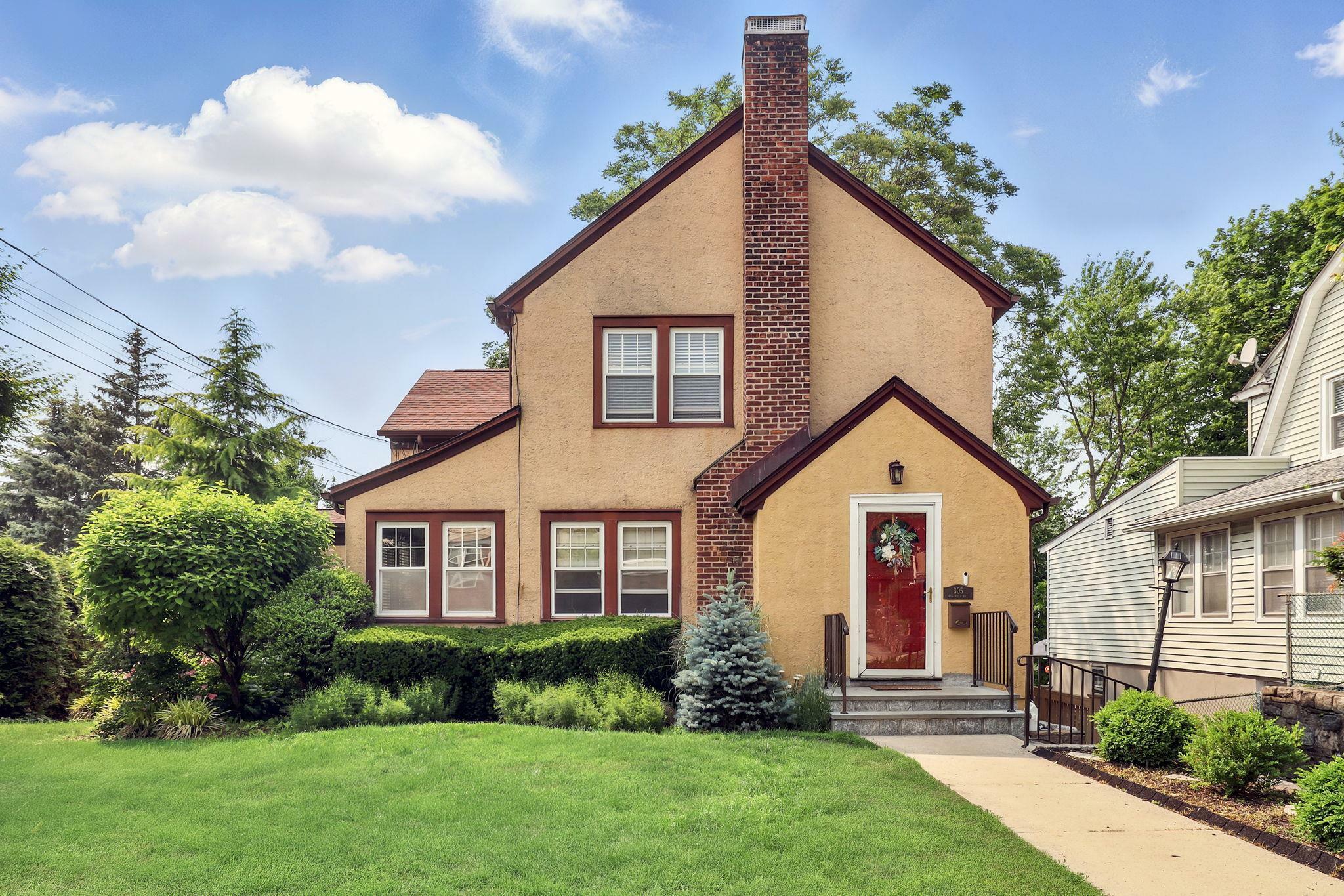 Property Photo: 305 Columbus Avenue NY 10604