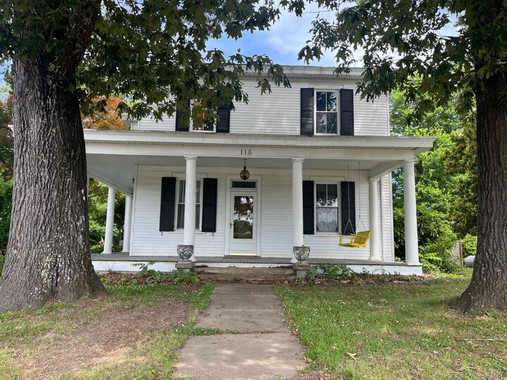 116 Charlotte Street  Brookneal VA 24528 photo